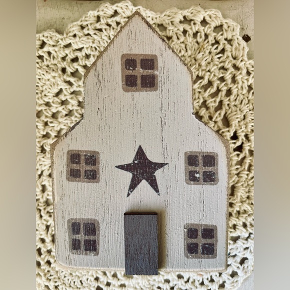 *Distressed Primitive Church Sitter - Picture 4 of 11